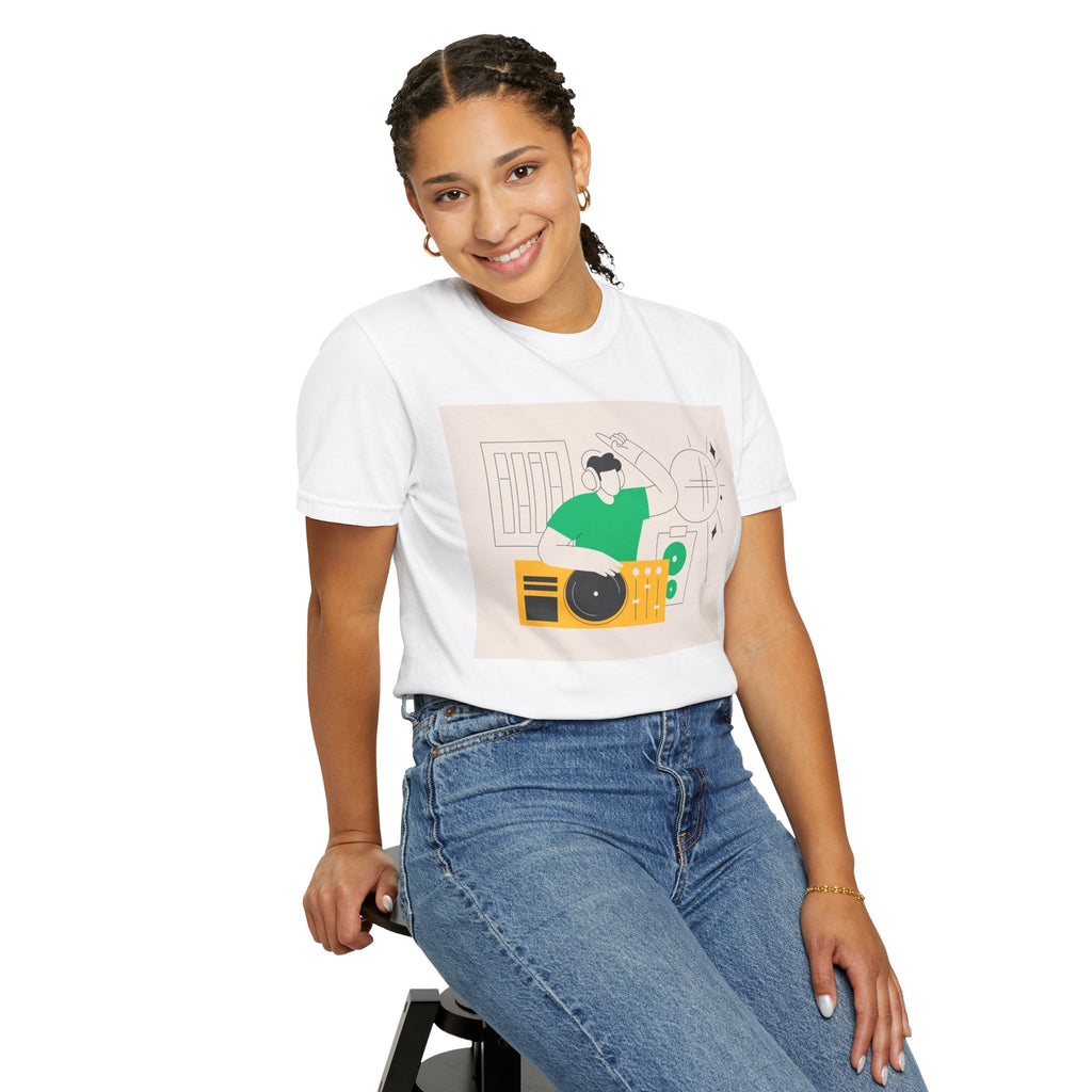 DJ Turntable Illustration T-shirt | Music Producer Graphic Tee