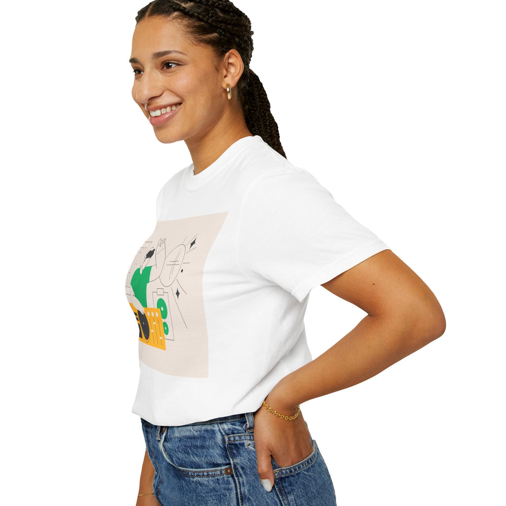 DJ Turntable Illustration T-shirt | Music Producer Graphic Tee
